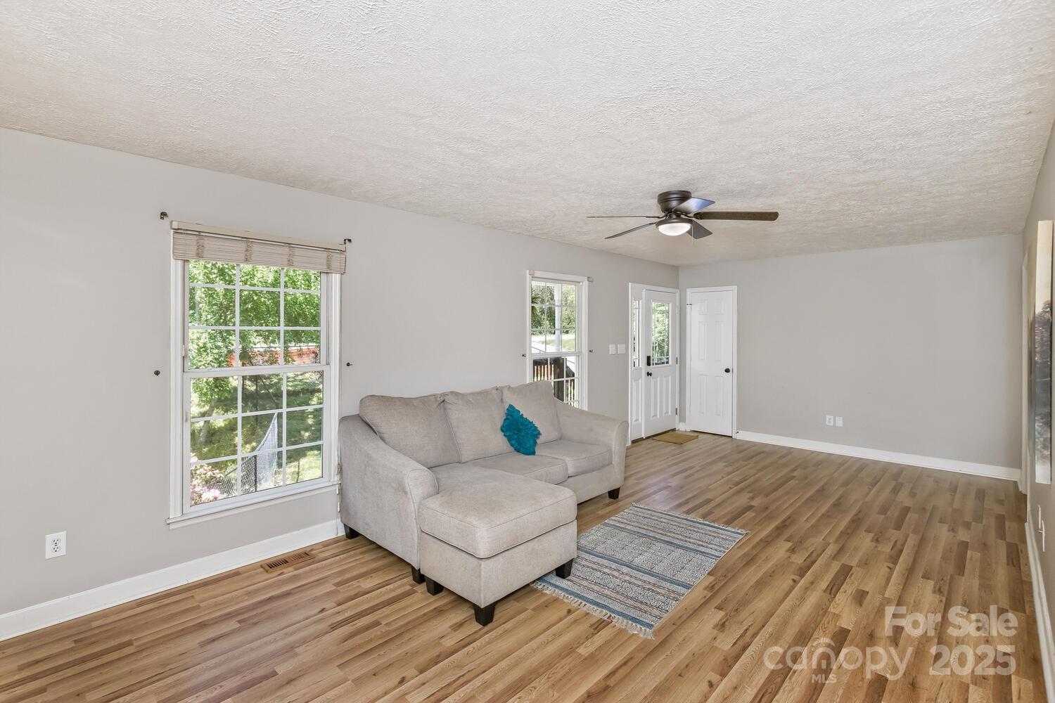 689 New Haw Creek Road Asheville NC 28805