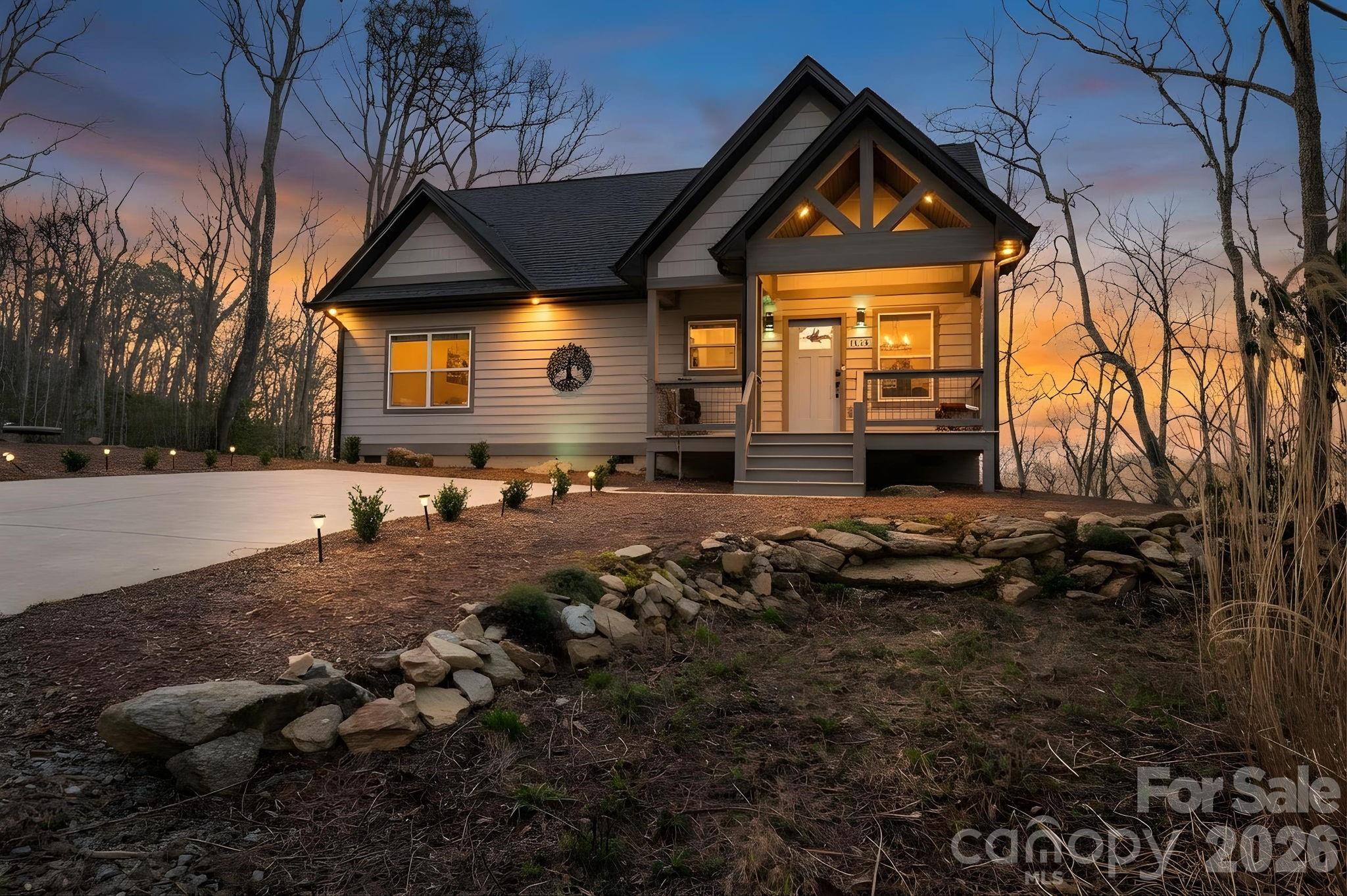 Hendersonville NC, 1474 Locust Grove Road