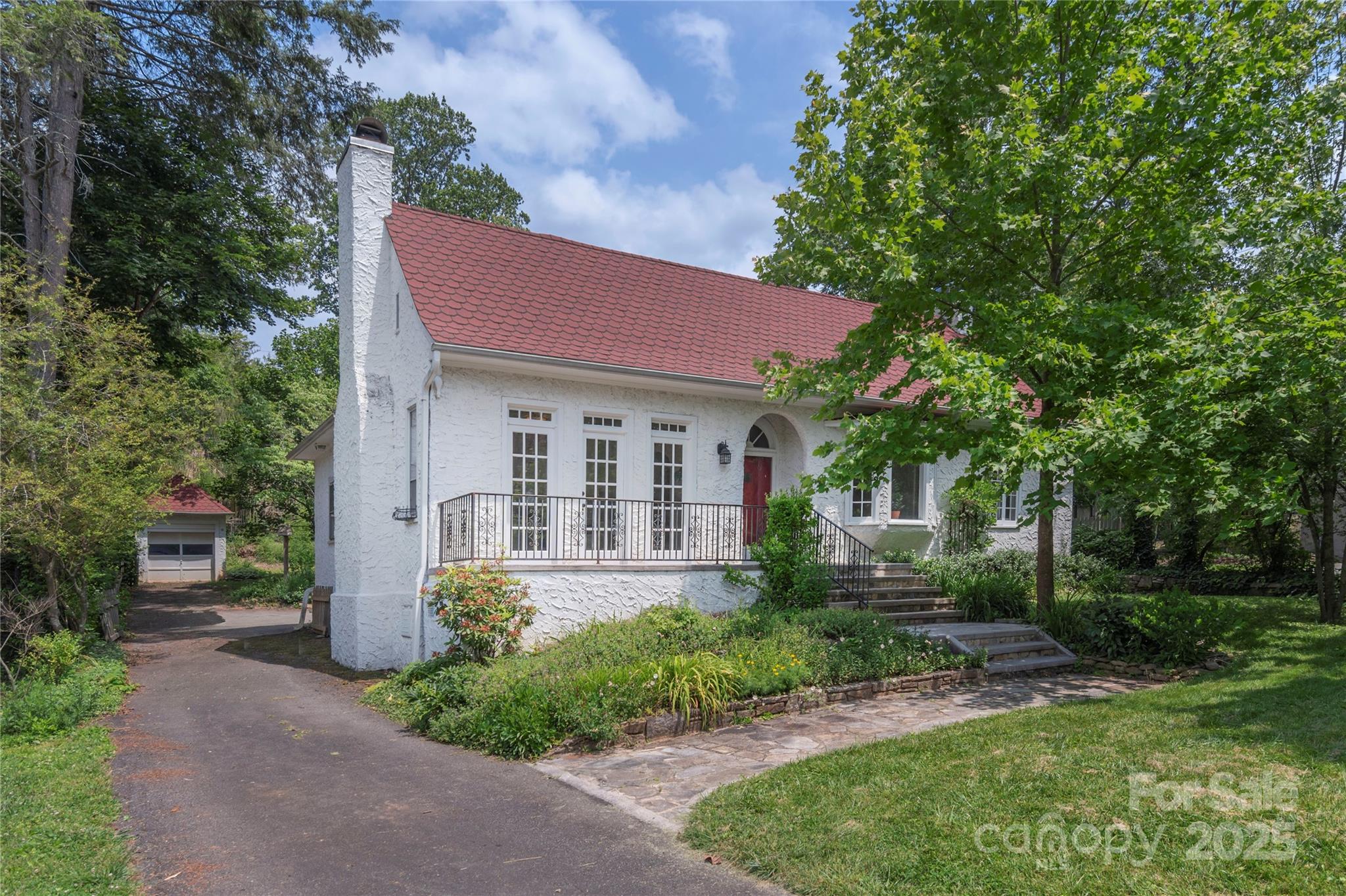 118 Glen Falls Road Asheville NC 28804