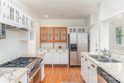 118 Glen Falls Road Asheville NC 28804