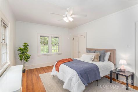 118 Glen Falls Road Asheville NC 28804
