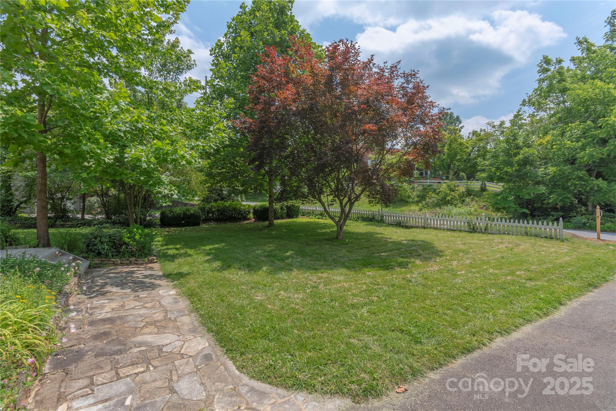 118 Glen Falls Road Asheville NC 28804