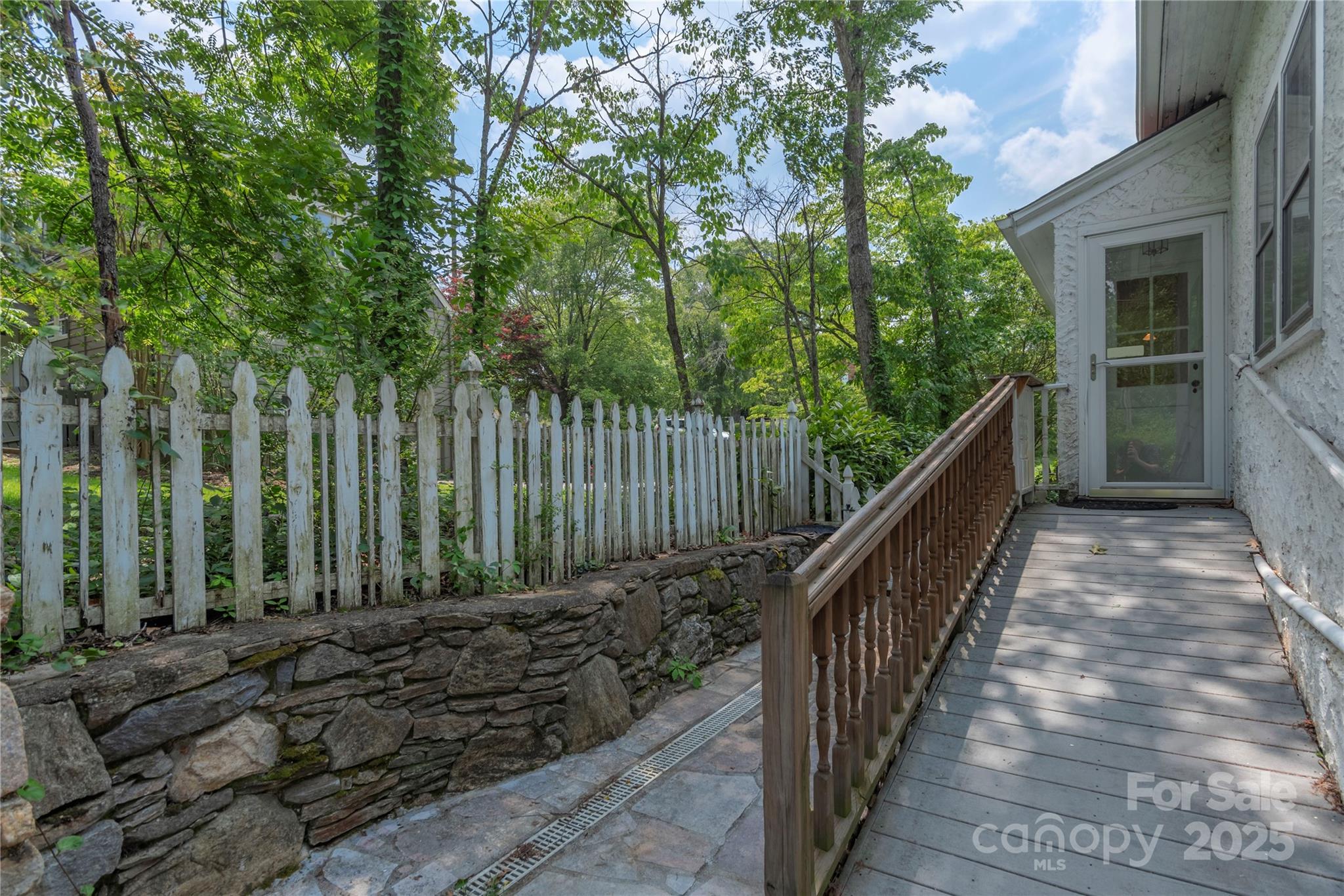 118 Glen Falls Road Asheville NC 28804