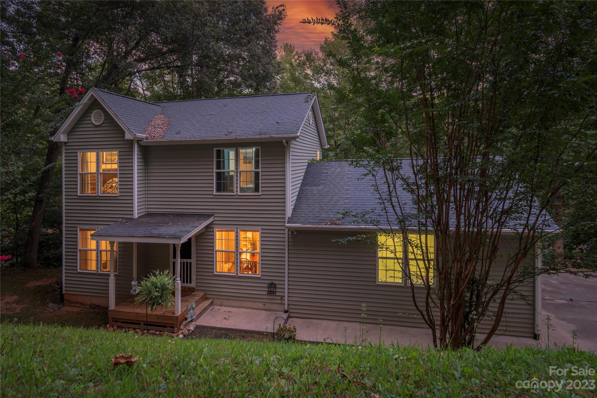 672 Nellie John Drive Clyde NC 28721