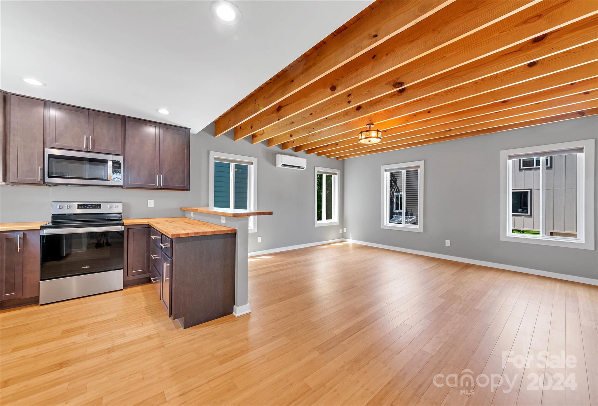 58 W Cascade Street Arden NC 28704