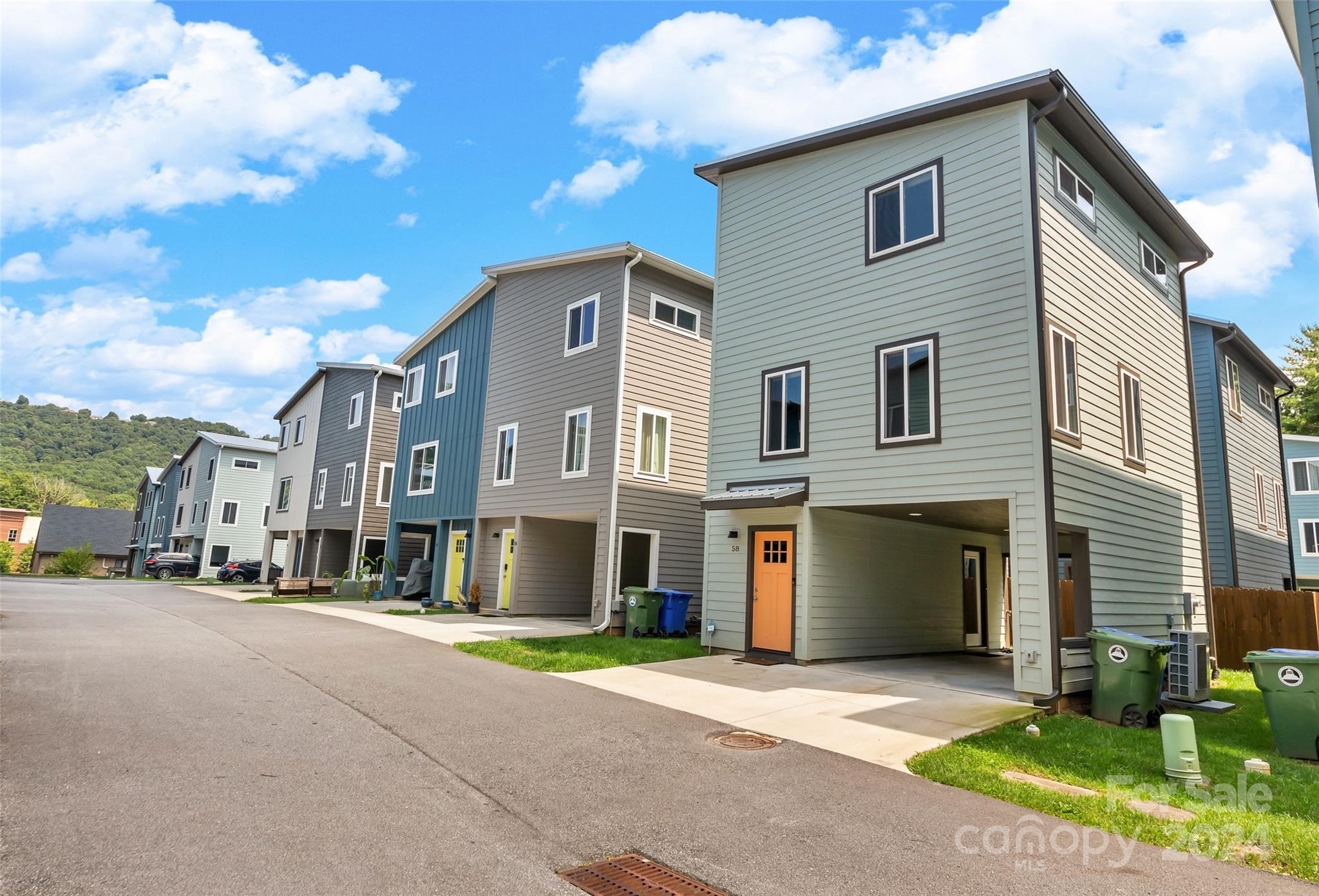 58 W Cascade Street Arden NC 28704