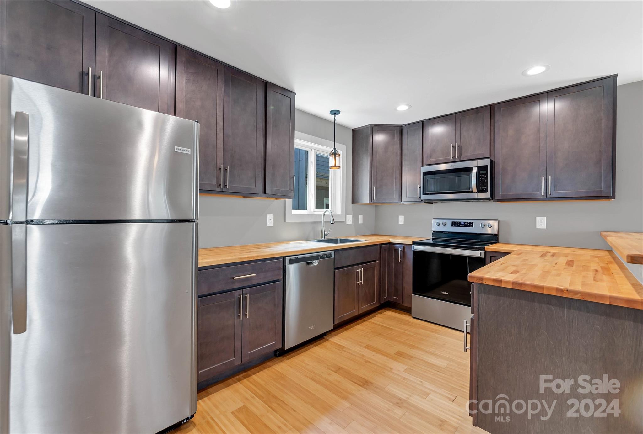 58 W Cascade Street Arden NC 28704