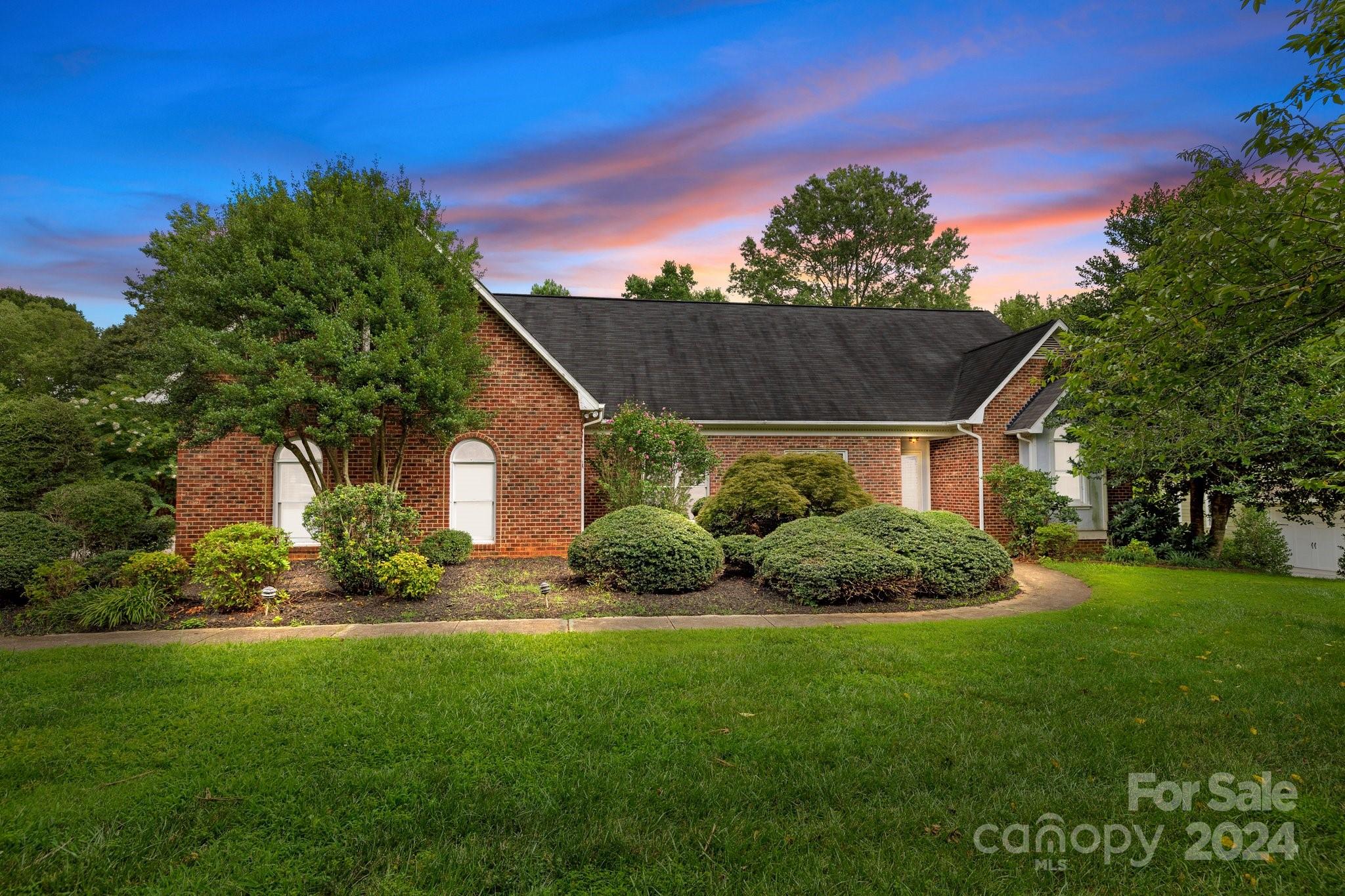 1291 Willow Oaks Trail Matthews NC 28104