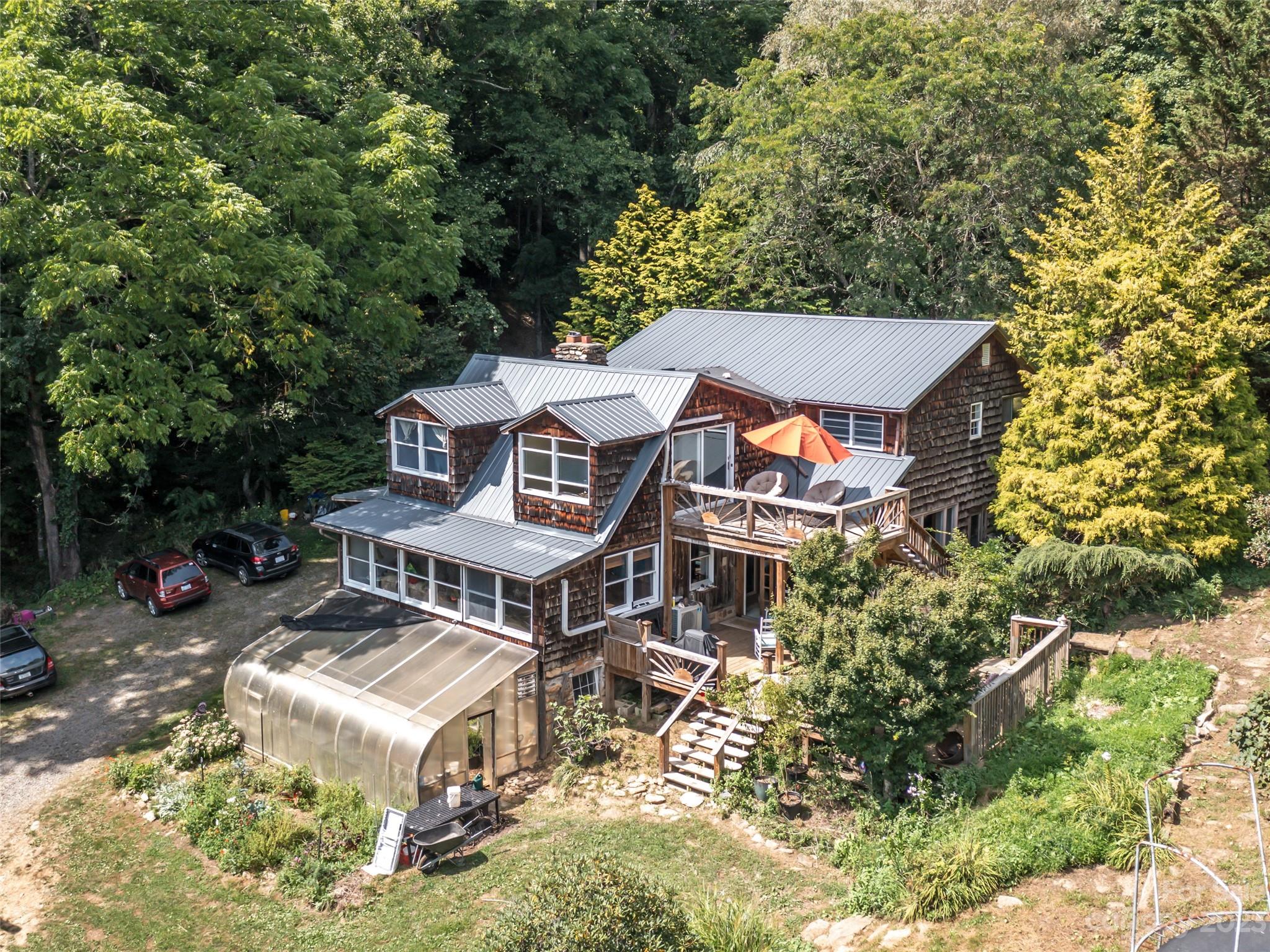 770 Briar Ridge Road Burnsville NC 28714