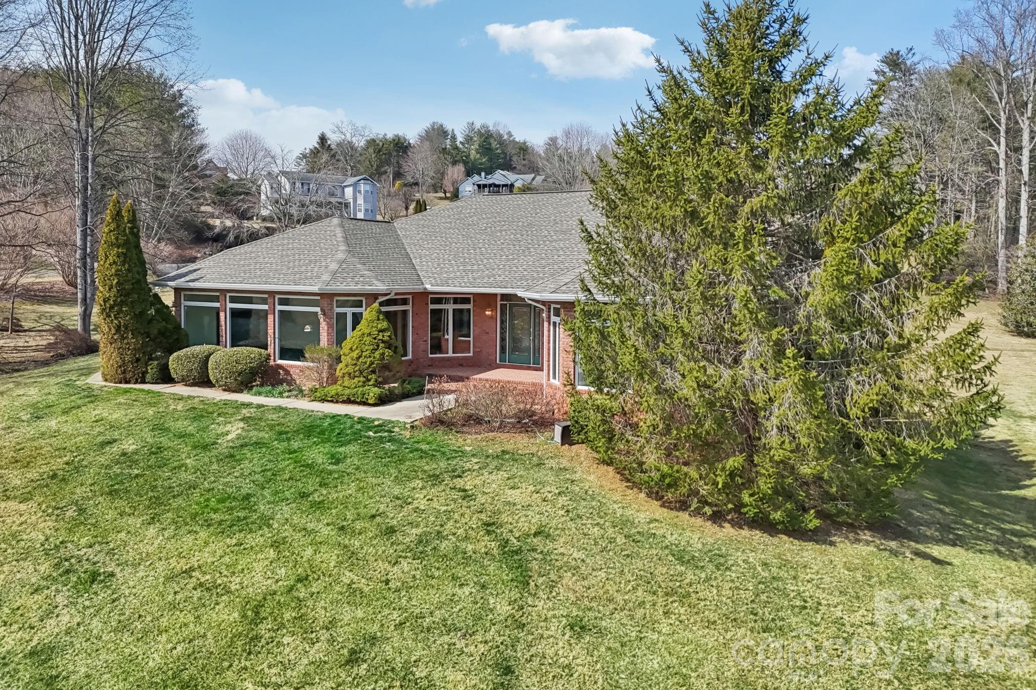 39 Beaumont Drive Hendersonville NC 28739