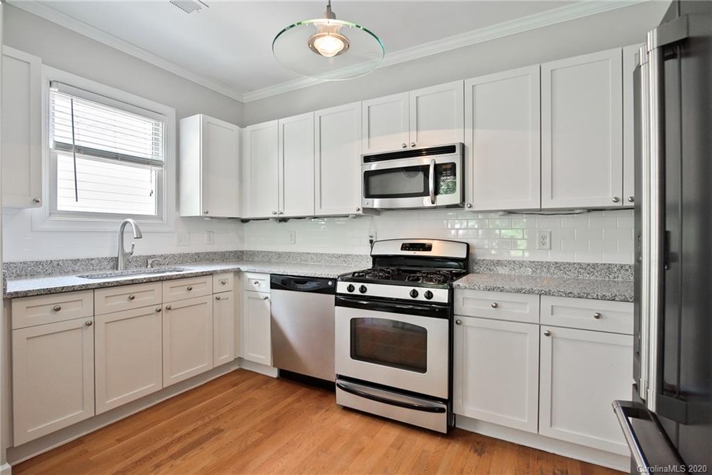 813 Woodruff Place Charlotte NC 28208