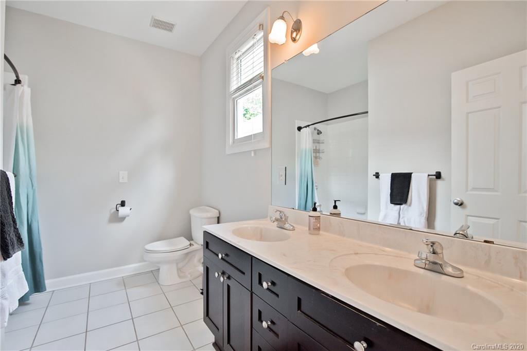 813 Woodruff Place Charlotte NC 28208