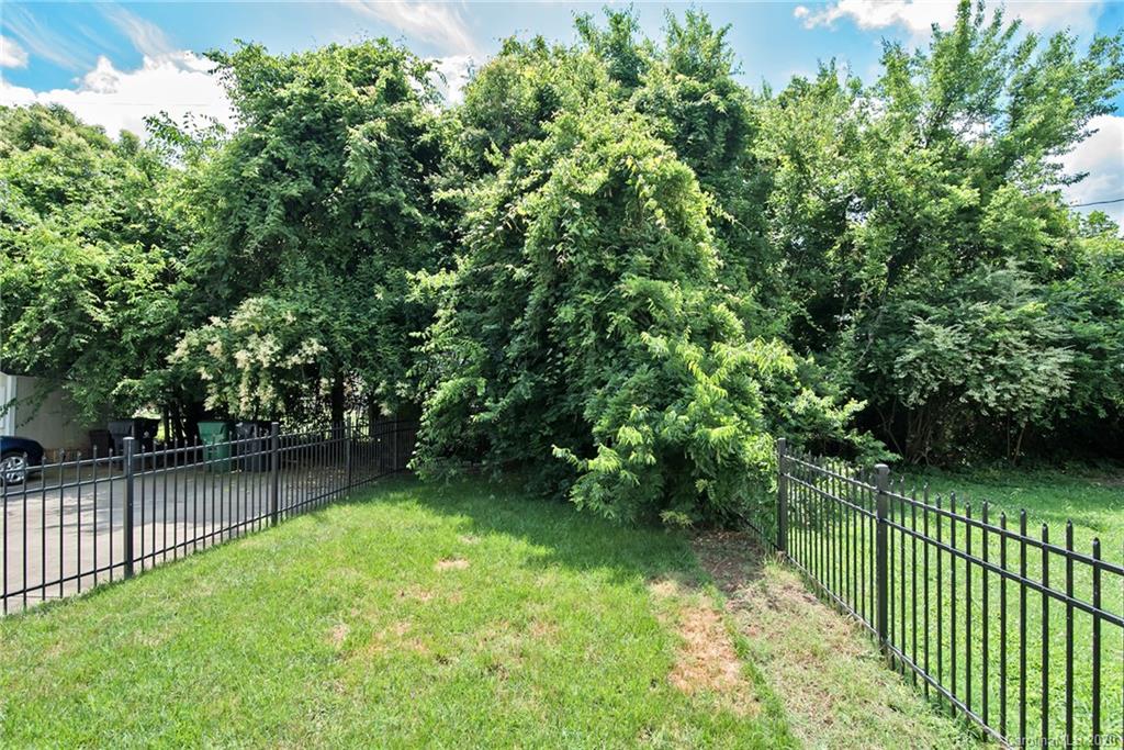813 Woodruff Place Charlotte NC 28208