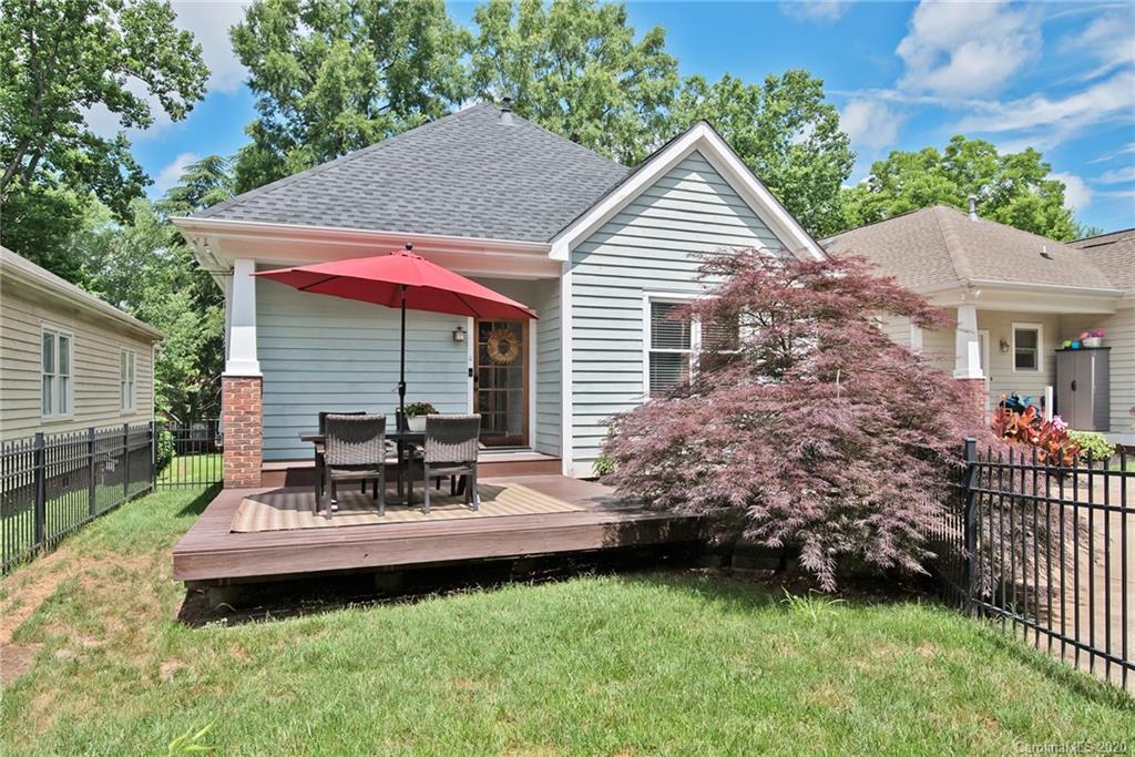 813 Woodruff Place Charlotte NC 28208