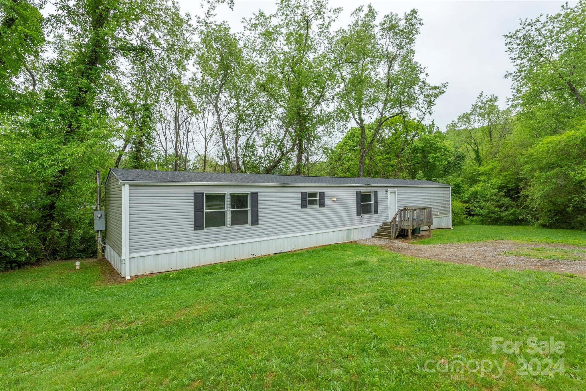 553 Old Fort Road Fairview NC 28730