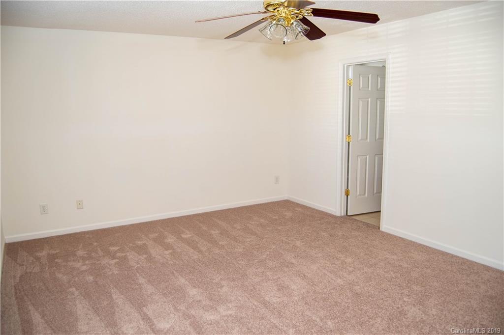 10500 Pickerel Lane Charlotte NC 28213