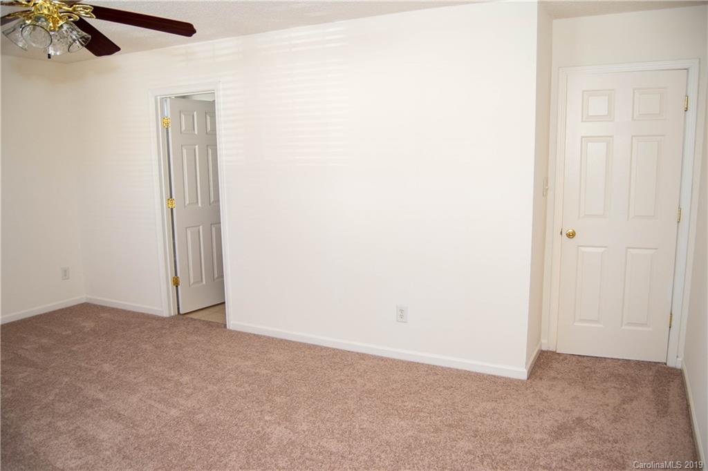 10500 Pickerel Lane Charlotte NC 28213