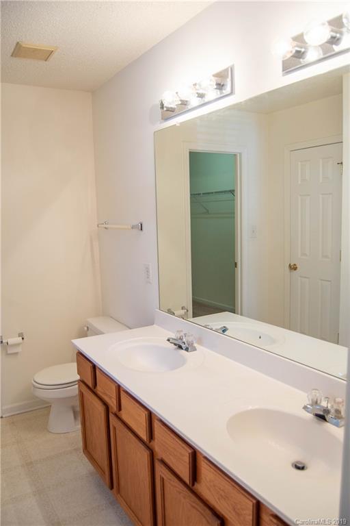 10500 Pickerel Lane Charlotte NC 28213