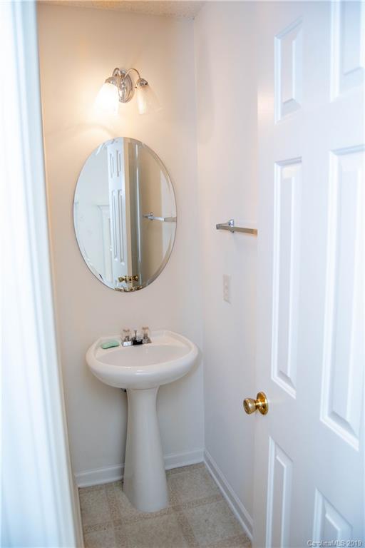 10500 Pickerel Lane Charlotte NC 28213
