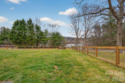 20 Bethesda Road Asheville NC 28805