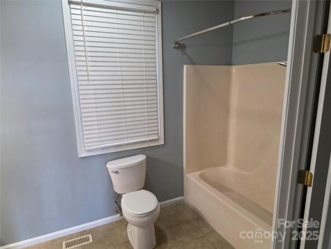 12 White Squirrel Lane Hendersonville NC 28739