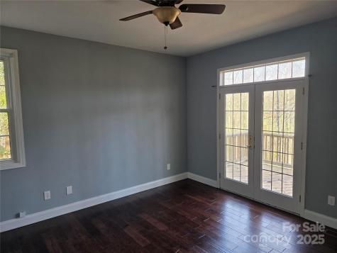 12 White Squirrel Lane Hendersonville NC 28739