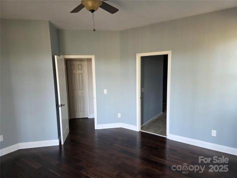 12 White Squirrel Lane Hendersonville NC 28739