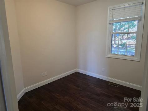 12 White Squirrel Lane Hendersonville NC 28739