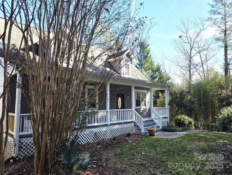 12 White Squirrel Lane Hendersonville NC 28739