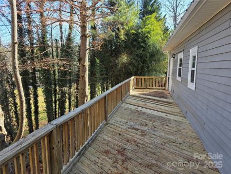 12 White Squirrel Lane Hendersonville NC 28739