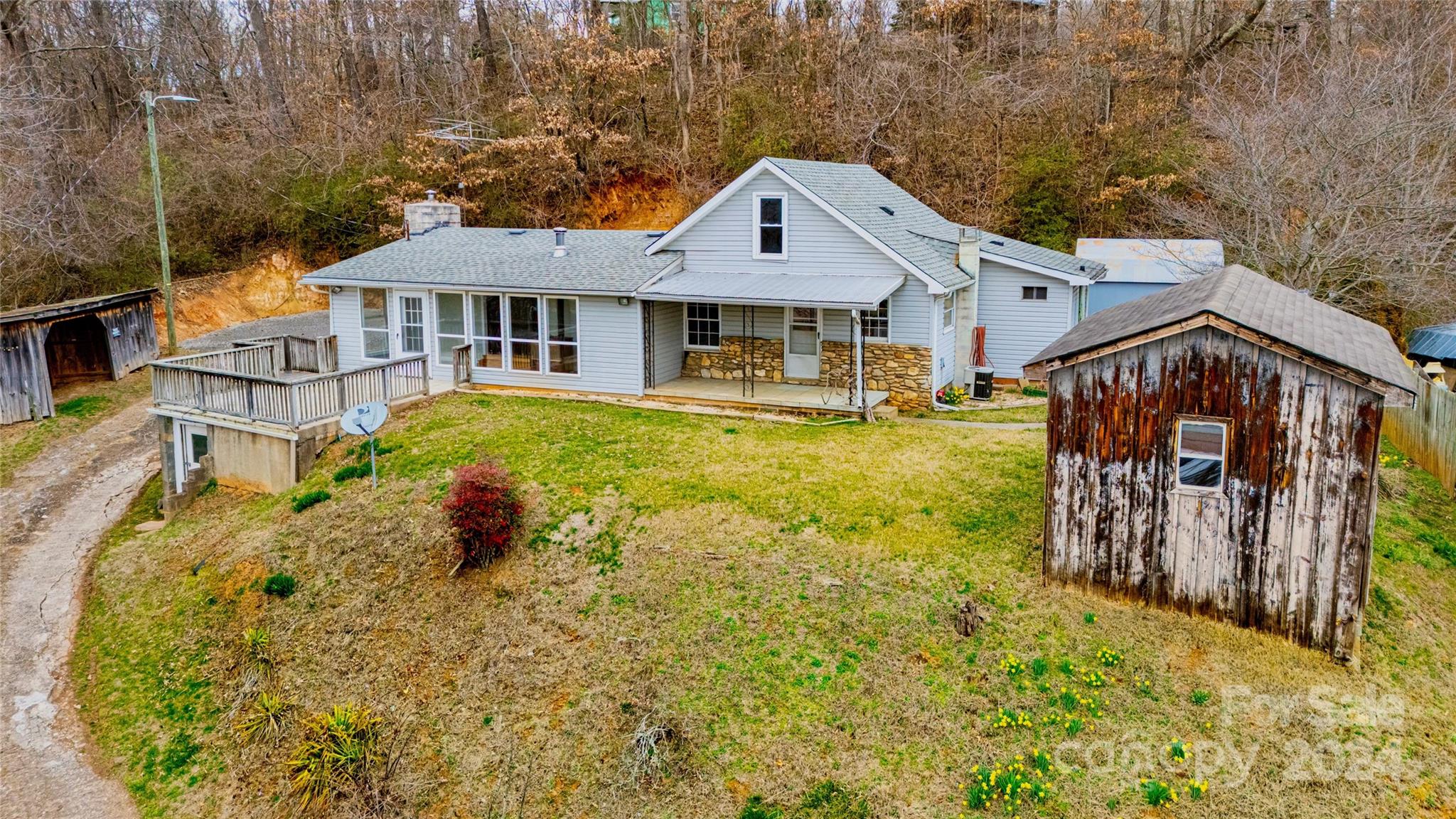 1011 Riverside Drive Asheville NC 28804