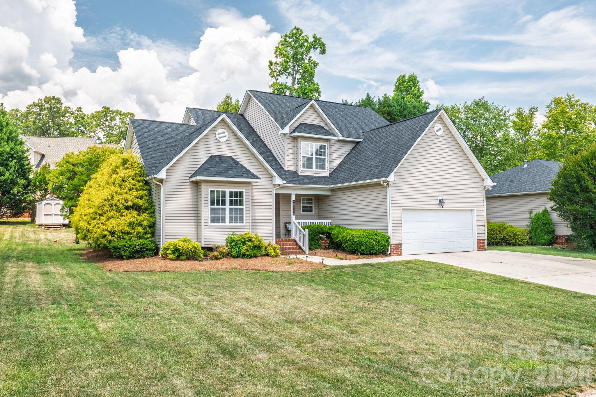 208 Deerfield Drive Mount Holly NC 28120