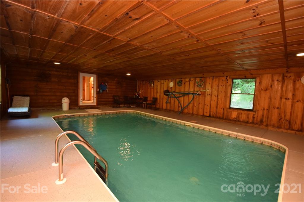 32 A & W Lane Green Mountain NC 28740