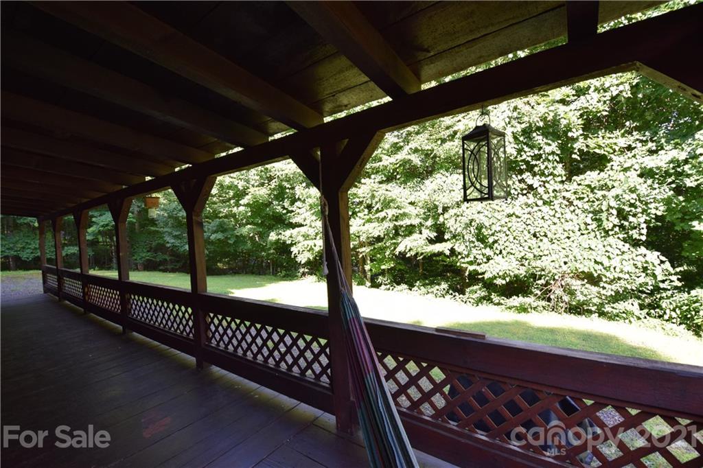 32 A & W Lane Green Mountain NC 28740