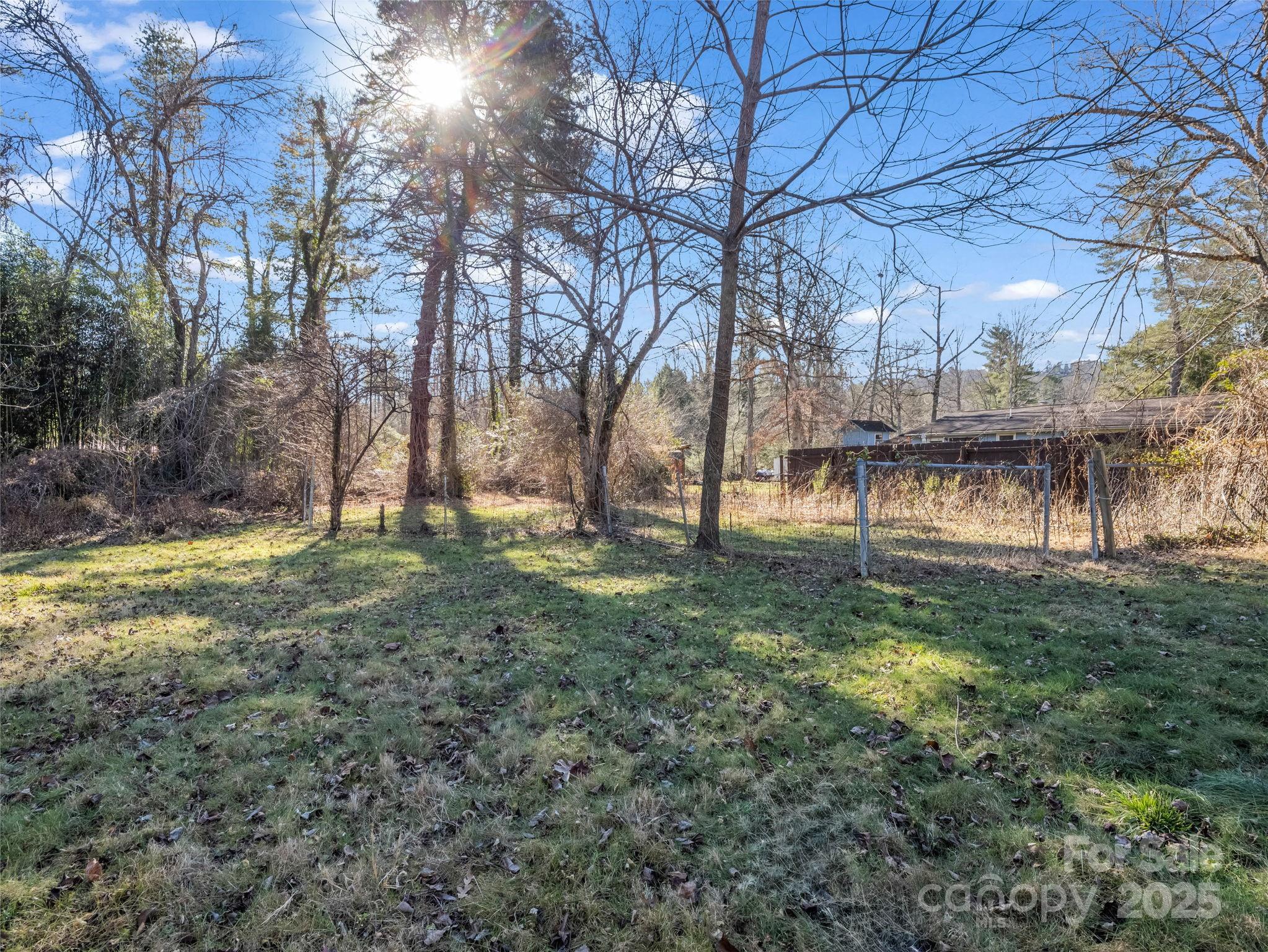 541 Broadway Street Hendersonville NC 28739