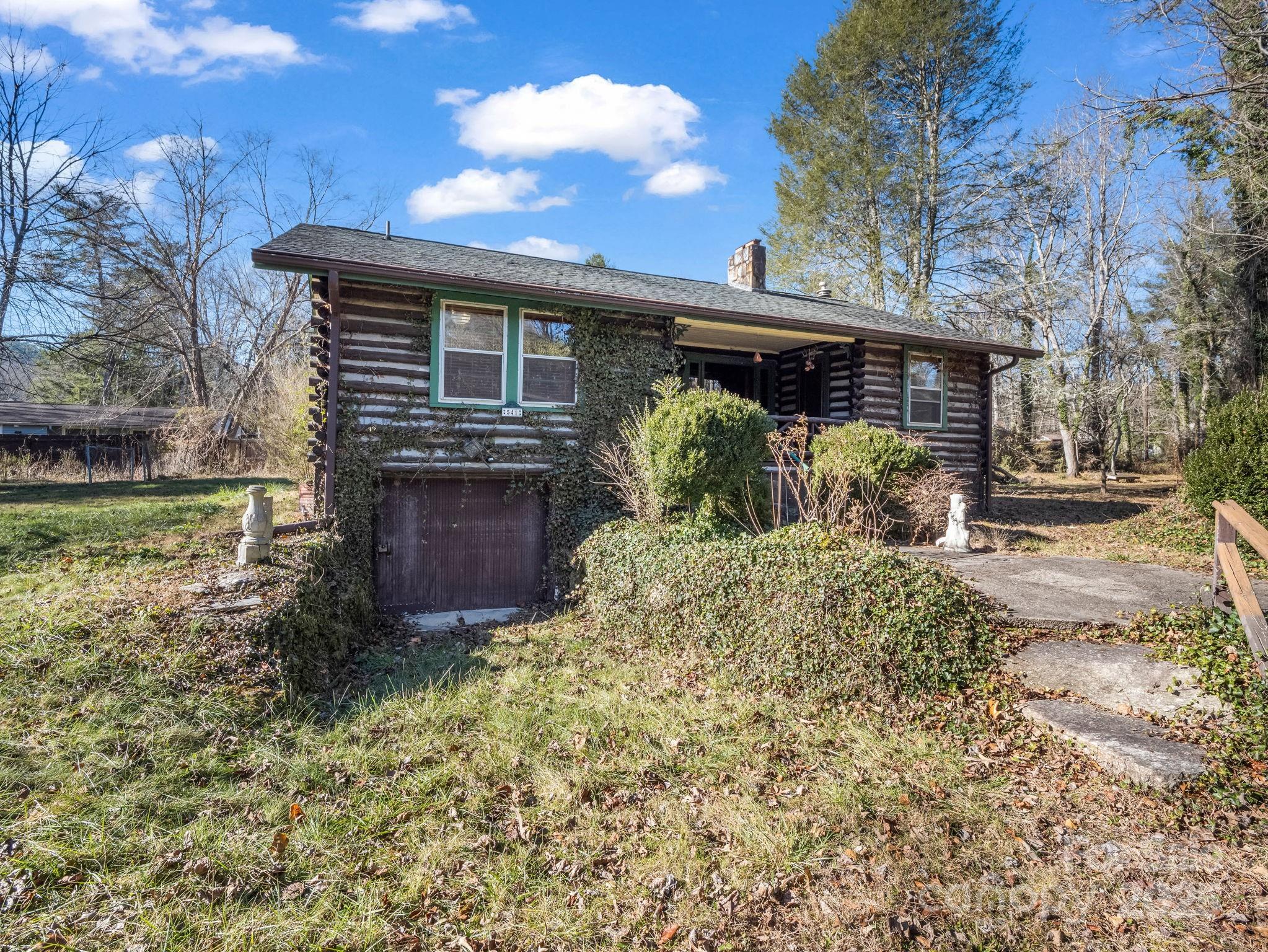 541 Broadway Street Hendersonville NC 28739