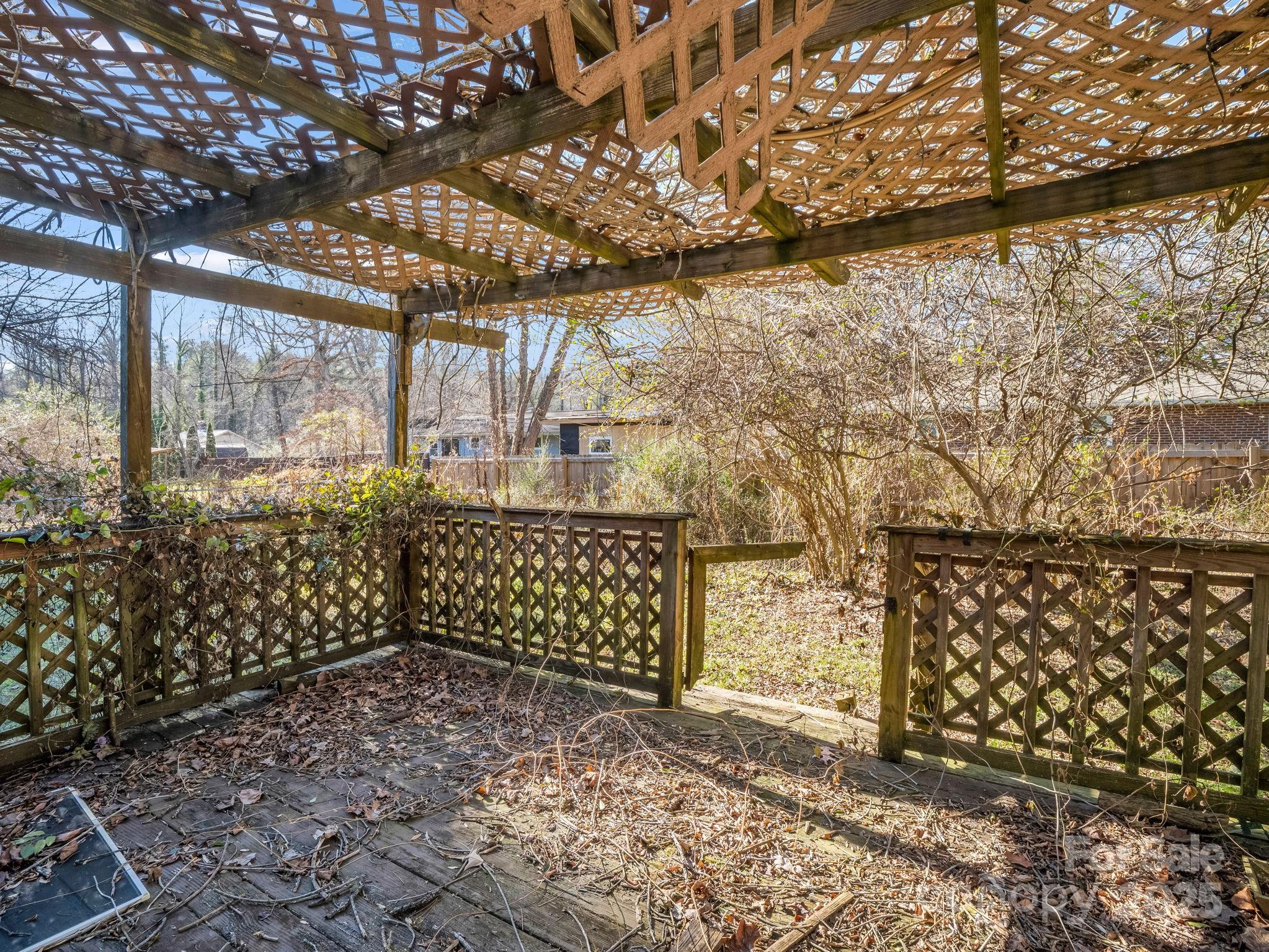 541 Broadway Street Hendersonville NC 28739