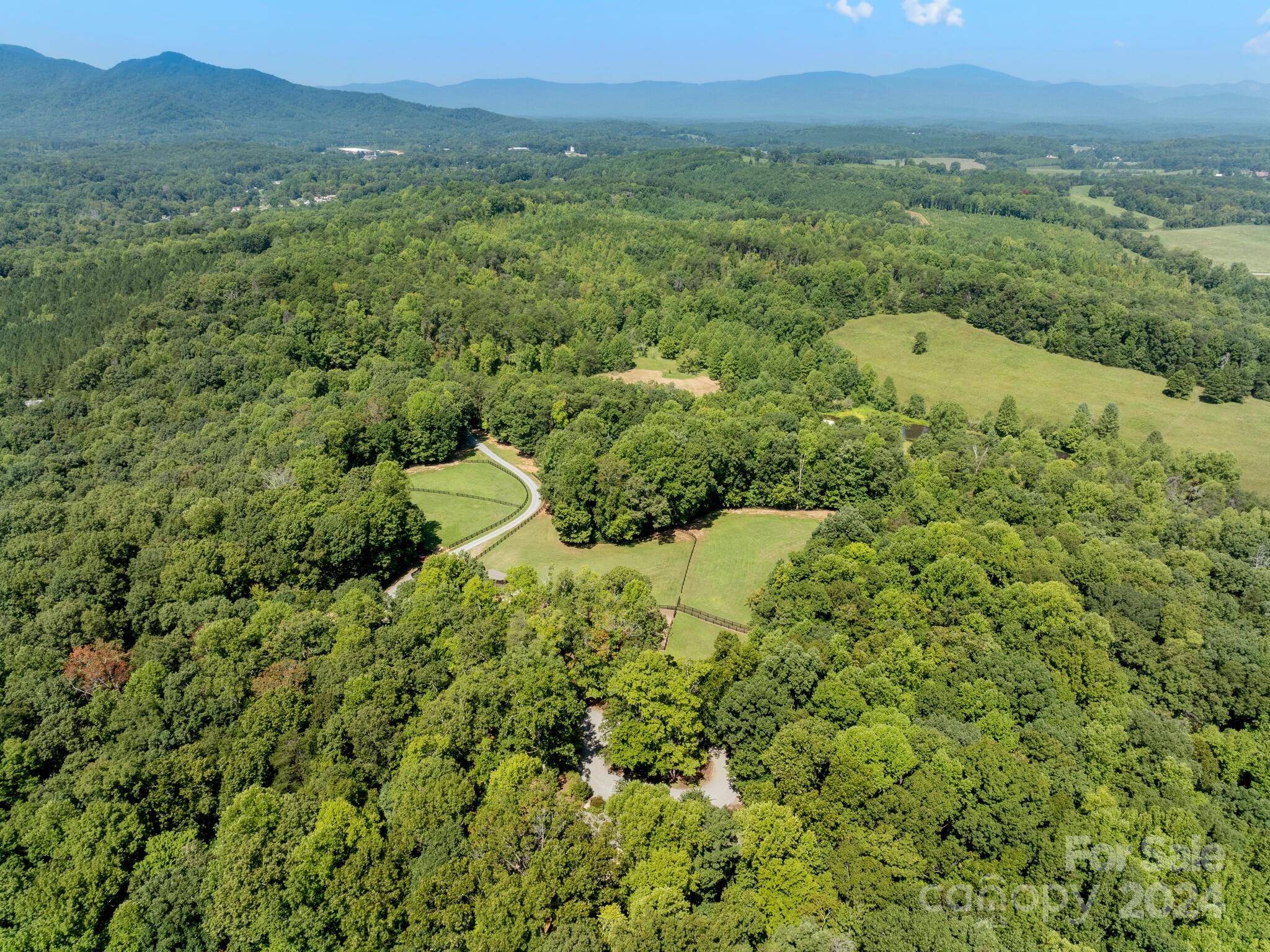 350 White Fence Lane Mill Spring NC 28756
