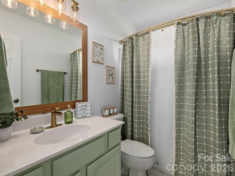 288 Walnut Crest Road Fletcher NC 28732