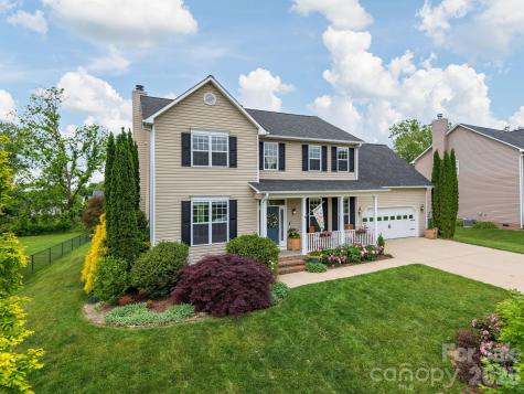 288 Walnut Crest Road Fletcher NC 28732
