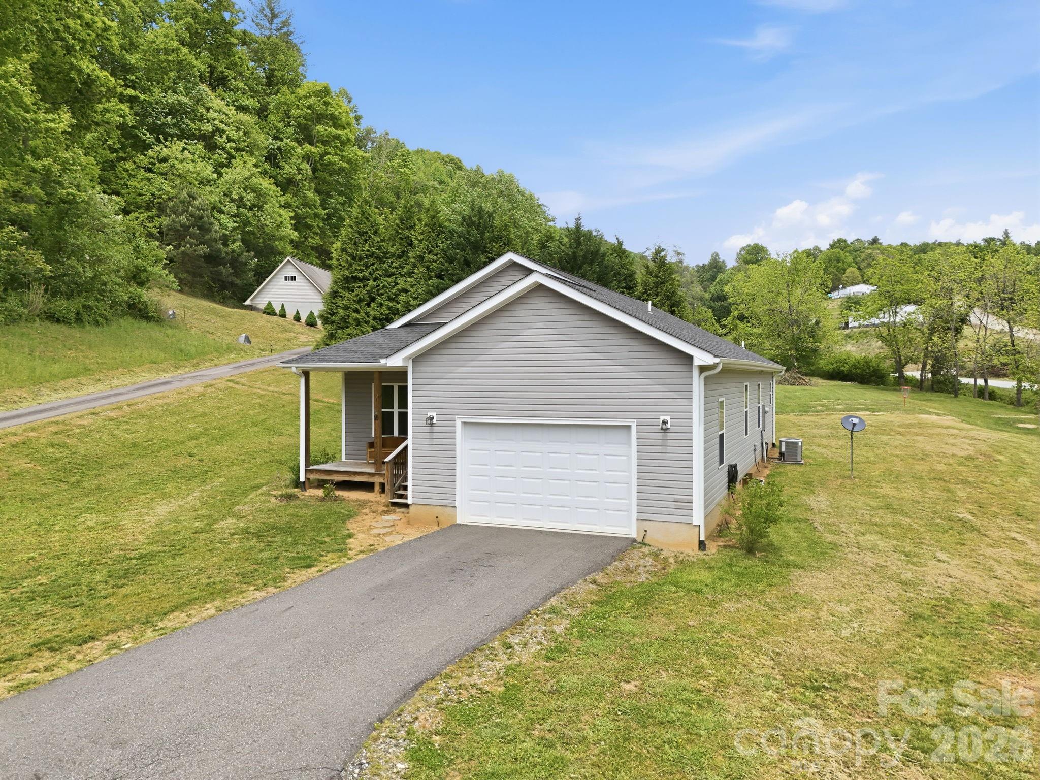 10 Scarlett Ridge Drive Marshall NC 28753