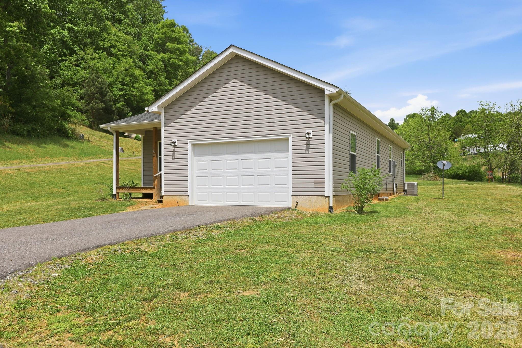 10 Scarlett Ridge Drive Marshall NC 28753