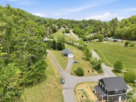 10 Scarlett Ridge Drive Marshall NC 28753
