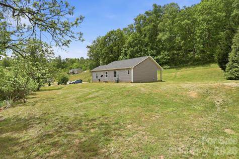 10 Scarlett Ridge Drive Marshall NC 28753