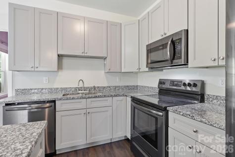 10 Scarlett Ridge Drive Marshall NC 28753
