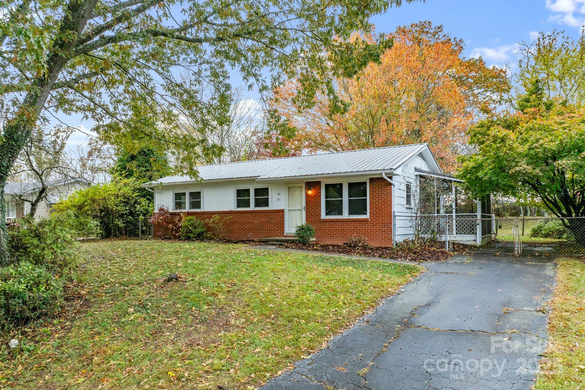 50 Tipperary Street Asheville NC 28806