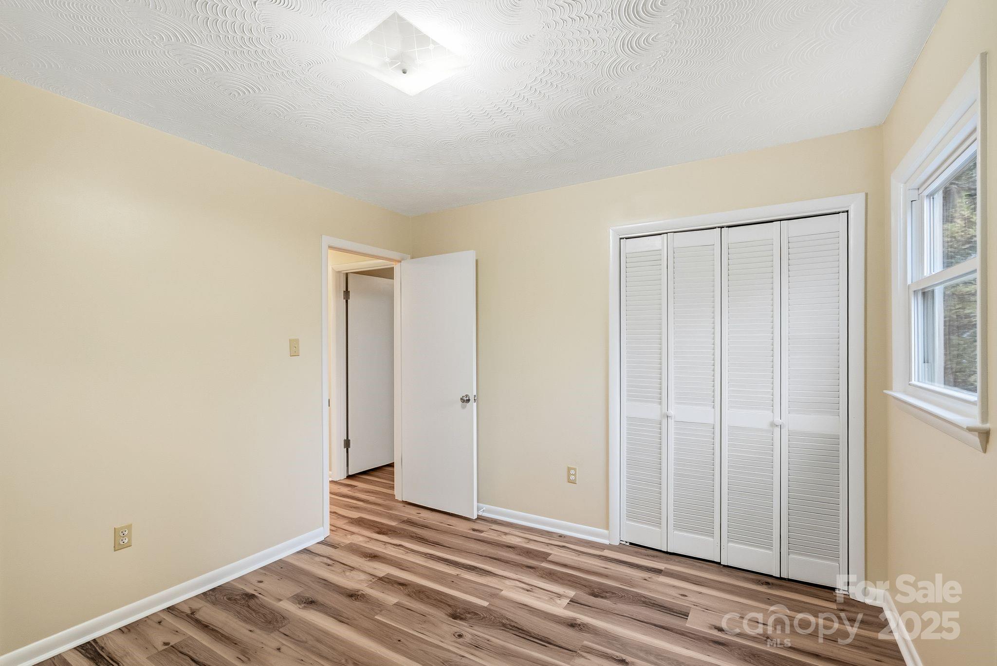 50 Tipperary Street Asheville NC 28806