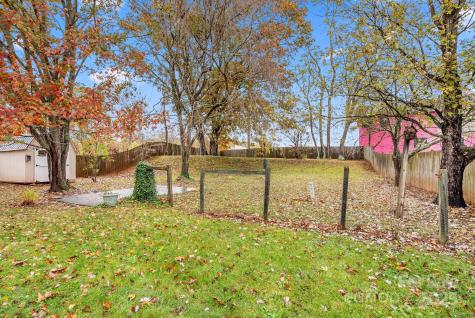 50 Tipperary Street Asheville NC 28806