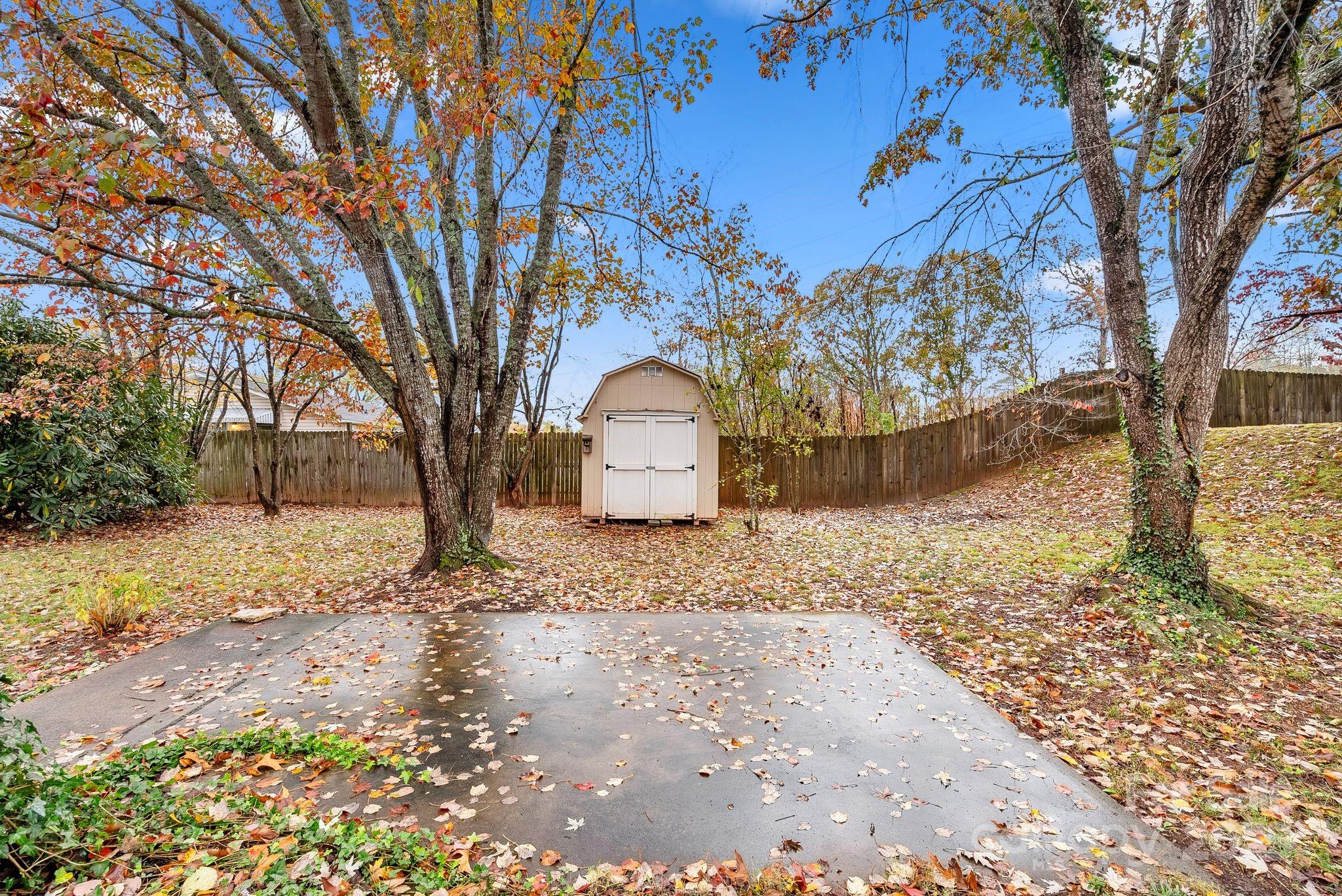 50 Tipperary Street Asheville NC 28806