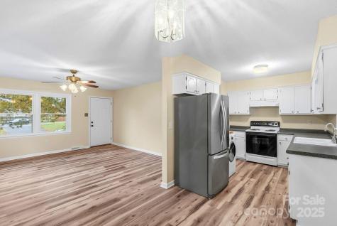 50 Tipperary Street Asheville NC 28806